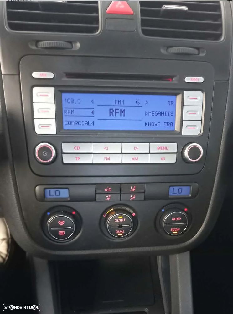VW Jetta 1.9 TDi Confortline - 3