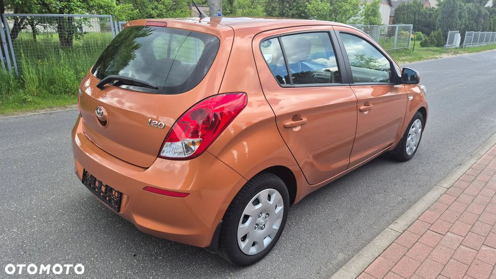 Hyundai i20 1.25 Classic + - 8