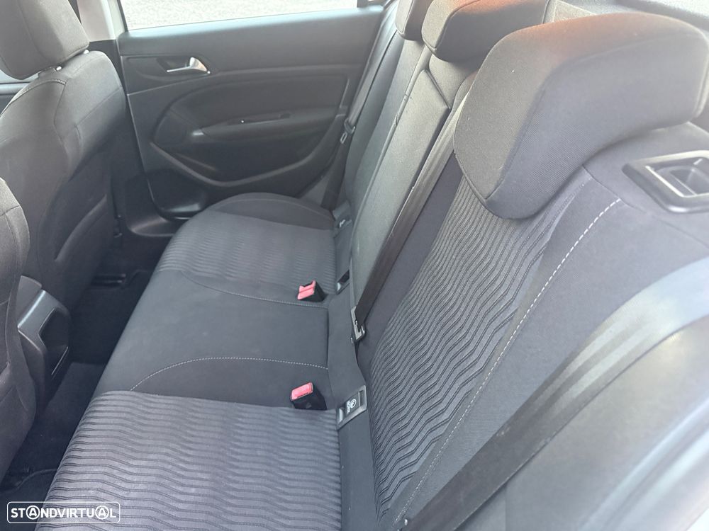 Peugeot 308 BlueHDi FAP 120 Stop & Start Allure - 23