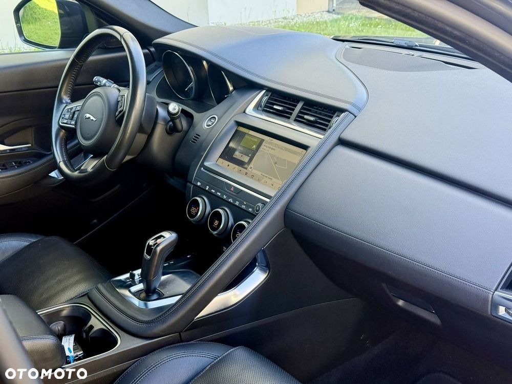 Jaguar E-Pace 2.0 i4P AWD R-Dynamic S - 8