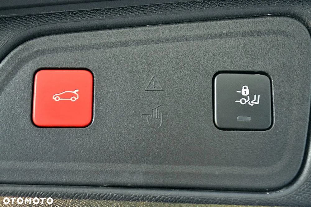 Peugeot 3008 BlueHDi 130 Stop & Start EAT8 GT Pack - 21