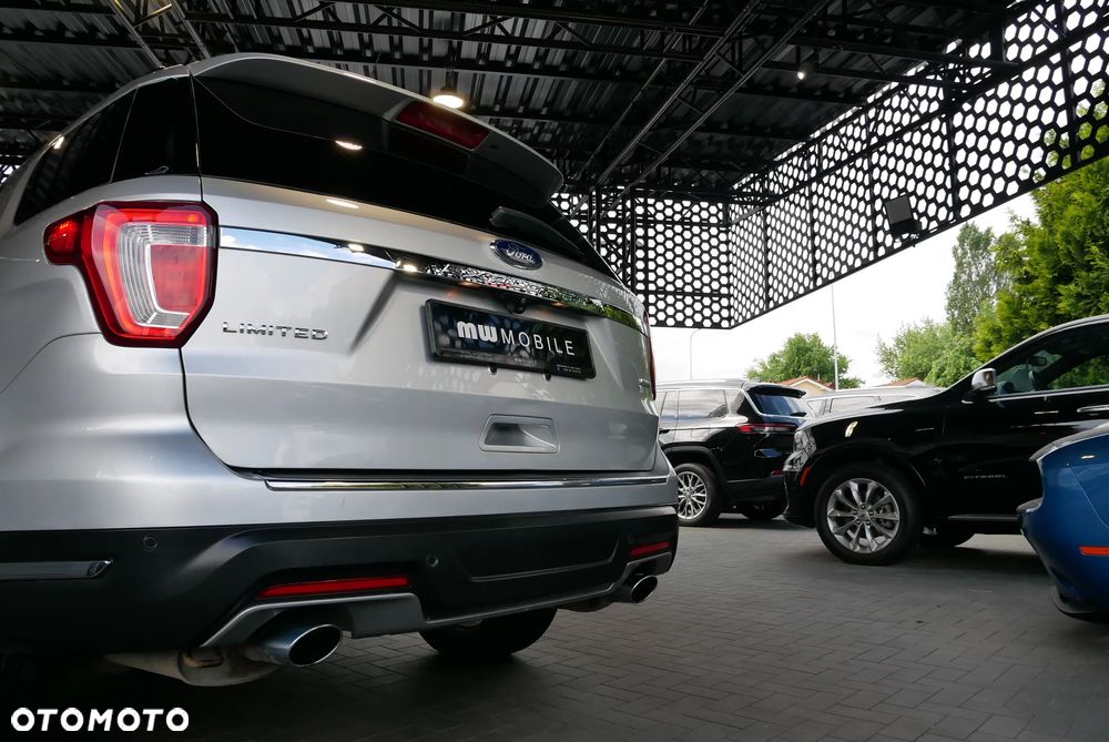 Ford Explorer - 34