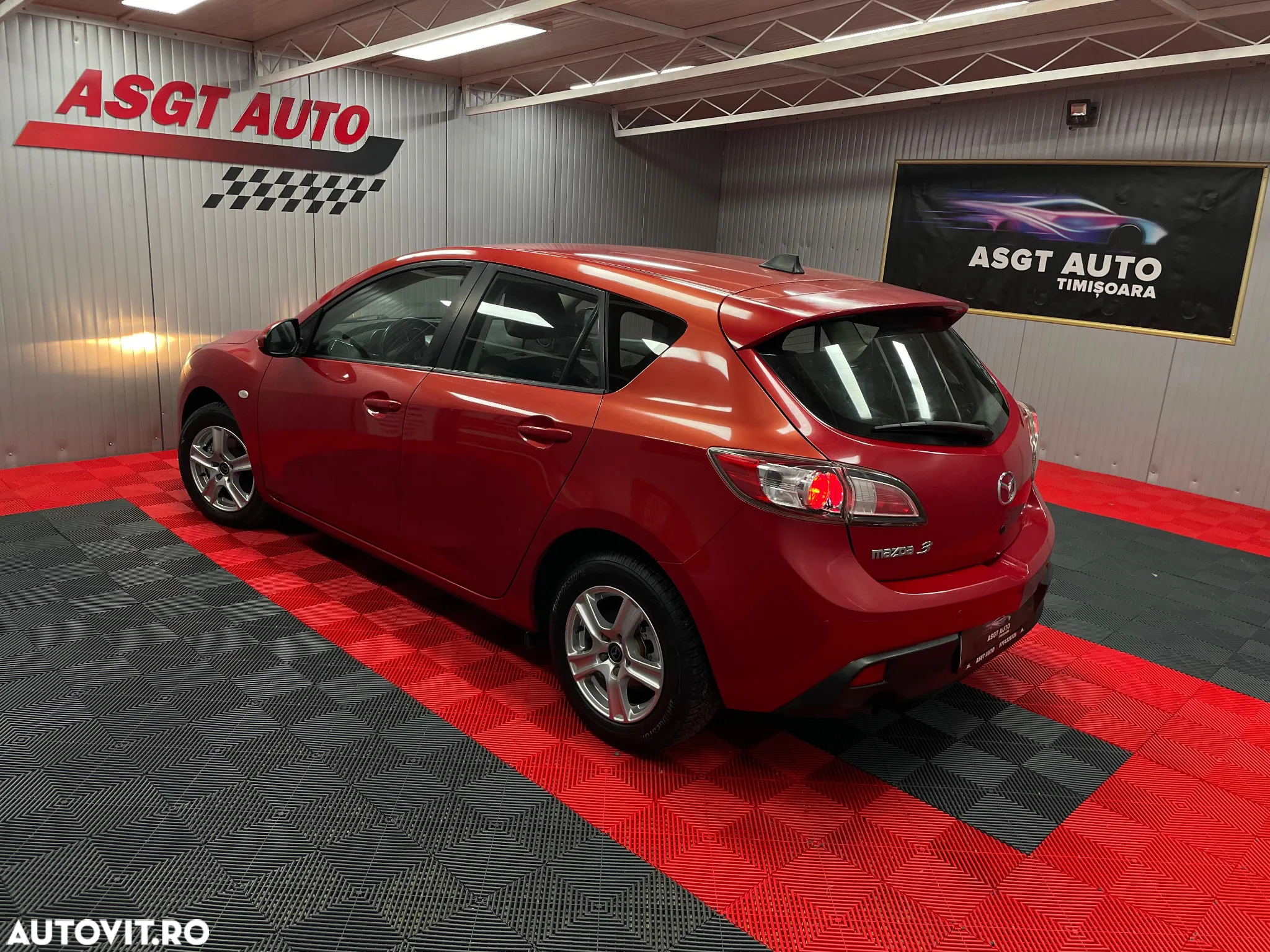 Mazda 3 - 5
