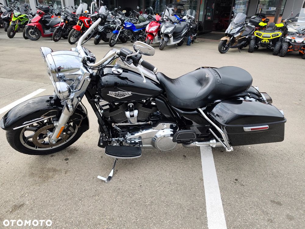 Harley-Davidson Touring Road King - 11