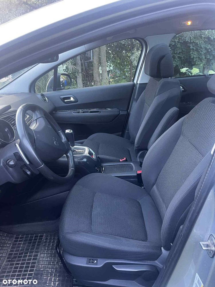 Peugeot 5008 - 5
