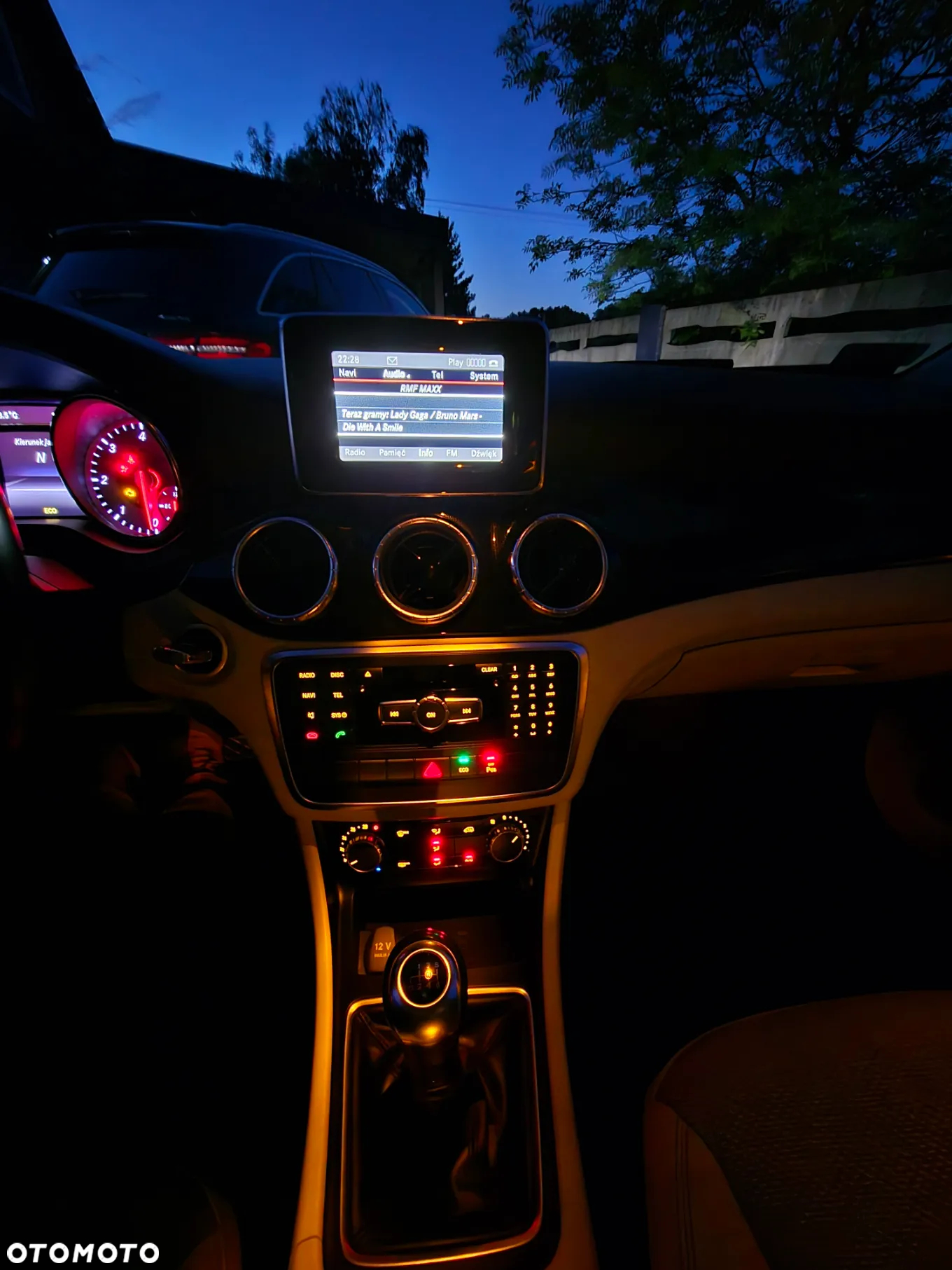 Mercedes-Benz CLA 200 CDI - 38