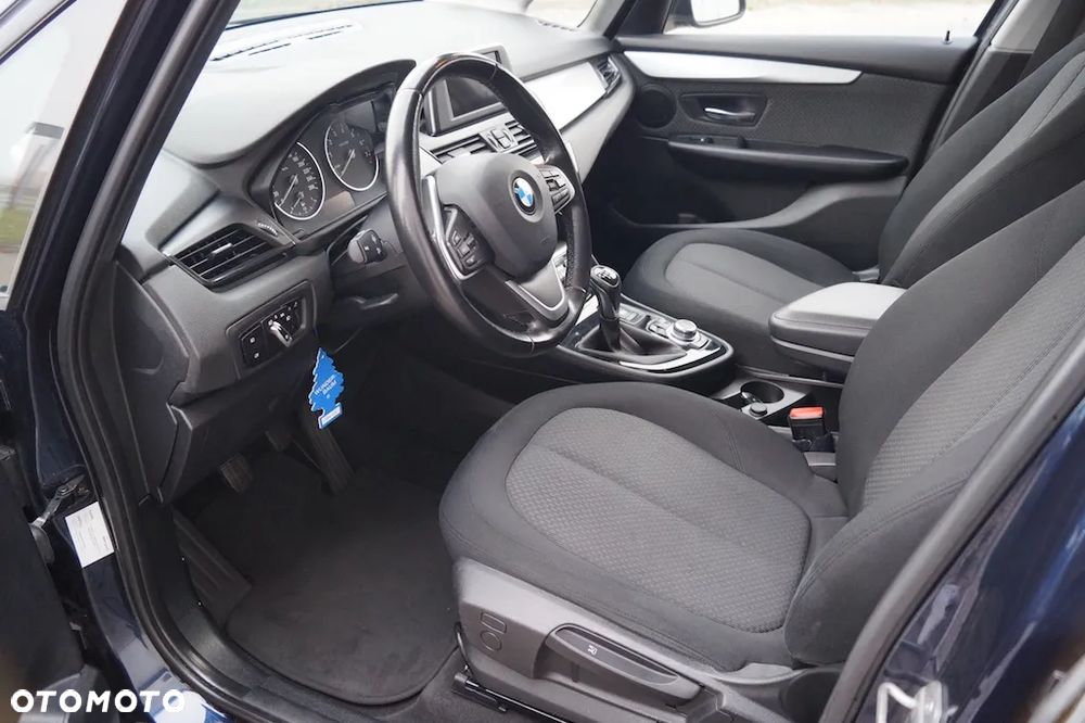 BMW Seria 2 218i Advantage - 23