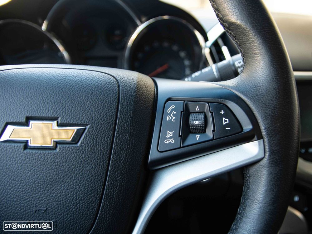 Chevrolet Cruze SW 1.7 VCDi LT - 26