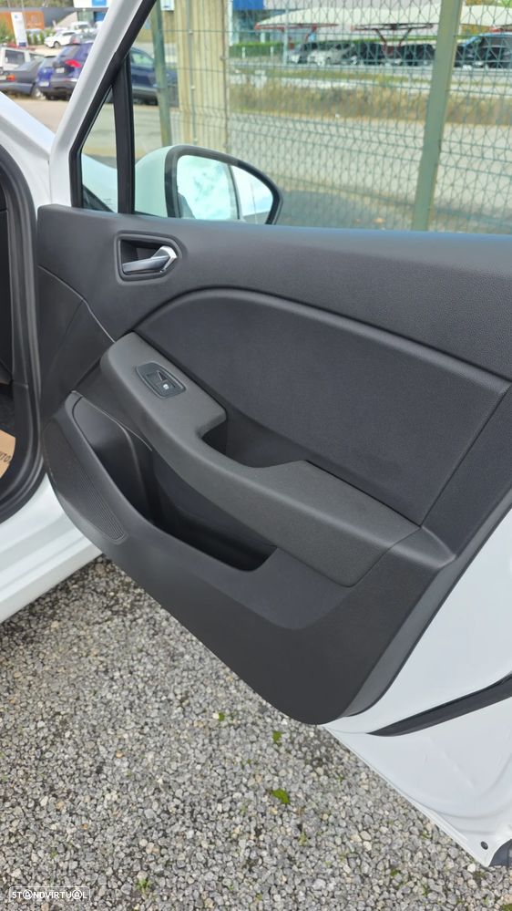 Renault Clio BLUE dCi 115 BUSINESS EDITION - 26