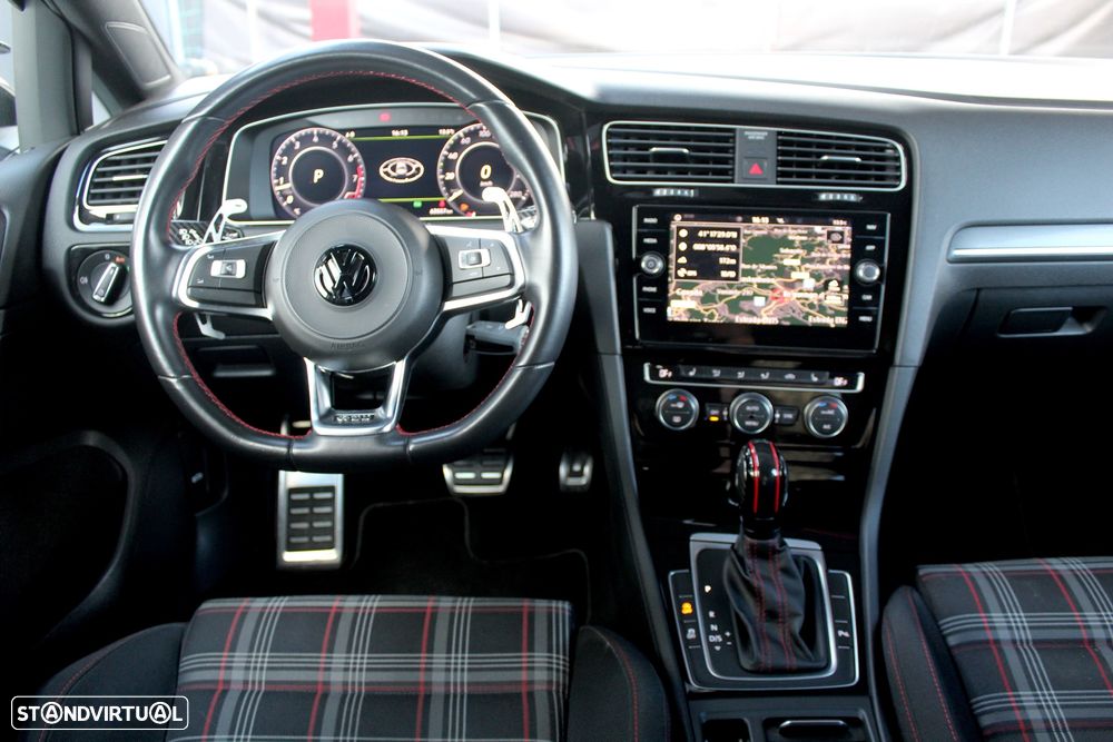 VW Golf 2.0 TSI GTI DSG - 9
