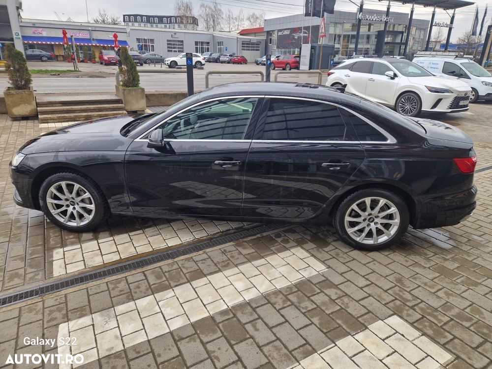 Audi A4 2.0 40 TFSI quattro S tronic MHEV Basic - 4