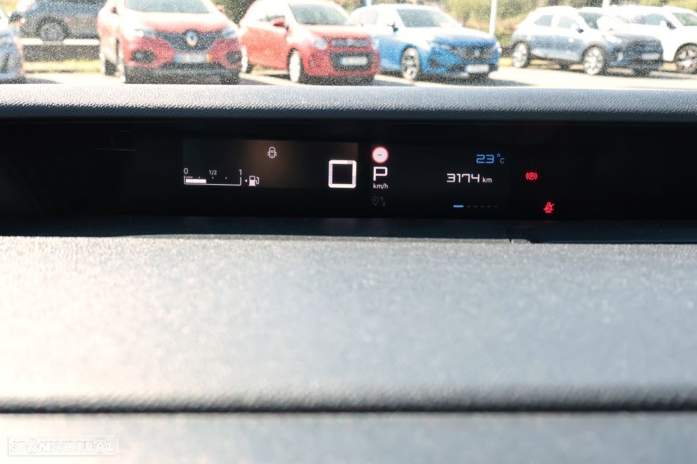 Citroën C3 1.2 Hybrid Max e-DSC6 - 8