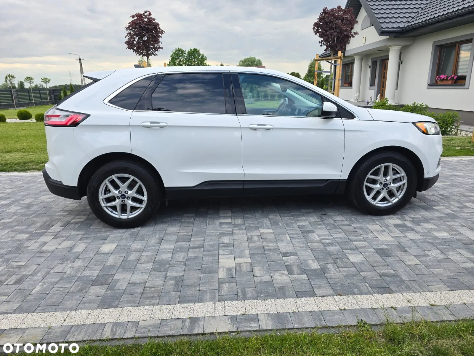 Ford Edge - 7