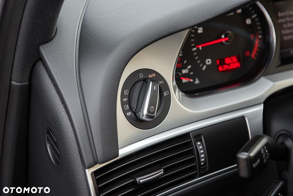 Audi A6 Avant 4.2 FSI quattro tiptronic - 18