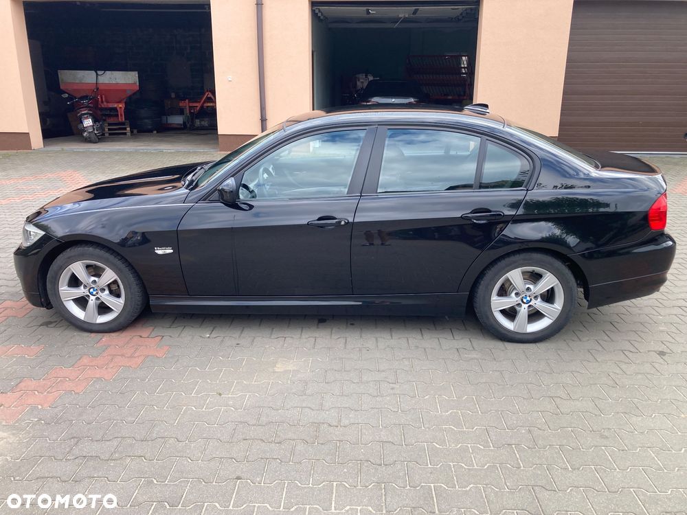 BMW Seria 3 318d DPF - 4