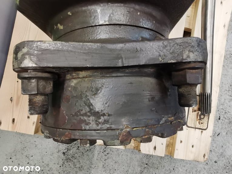 Massey Ferguson 3070 {Układ planetarny przód} - 14