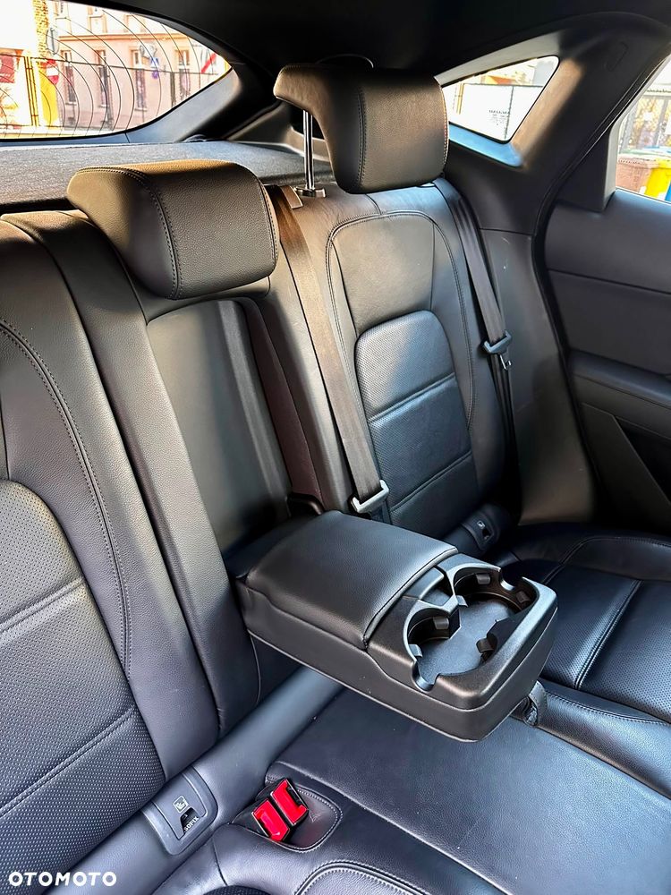 Jaguar E-Pace D150 AWD SE - 9