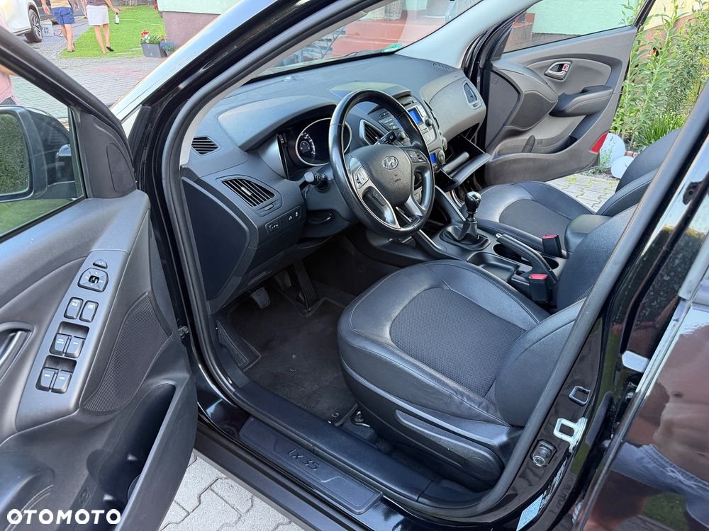 Hyundai ix35 blue 1.6 2WD Finale Gold - 17