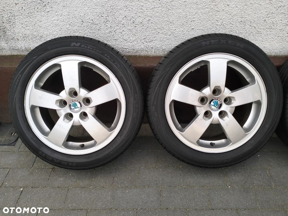 195 50 15 / 5x100 / SKODA Fabia AUDI A1  Vw Polo SEAT Ibiza / KUMHO / - 3