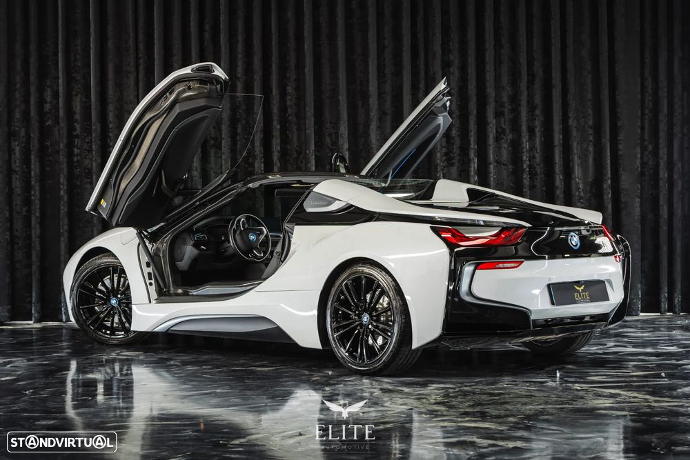 BMW i8 Roadster - 9