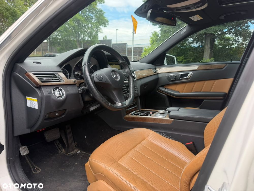 Mercedes-Benz Klasa E 500 4-Matic Avantgarde - 13