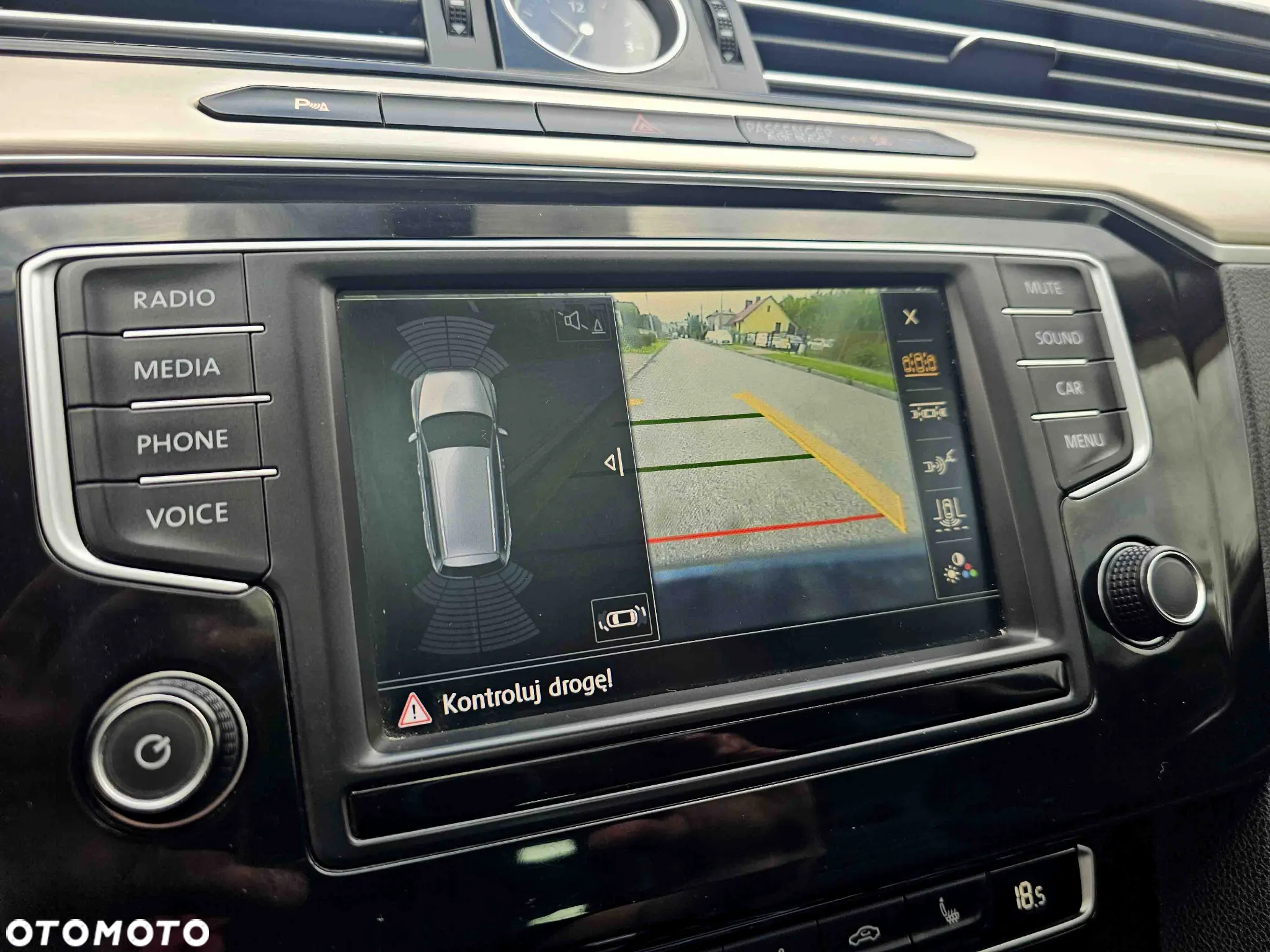 Volkswagen Passat Variant 2.0 TDI SCR 4Motion DSG Highline - 25