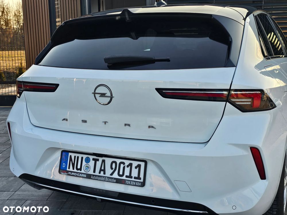 Opel Astra 1.2 Turbo Automatik Elegance - 27