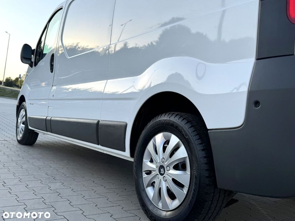 Renault Trafic - 21
