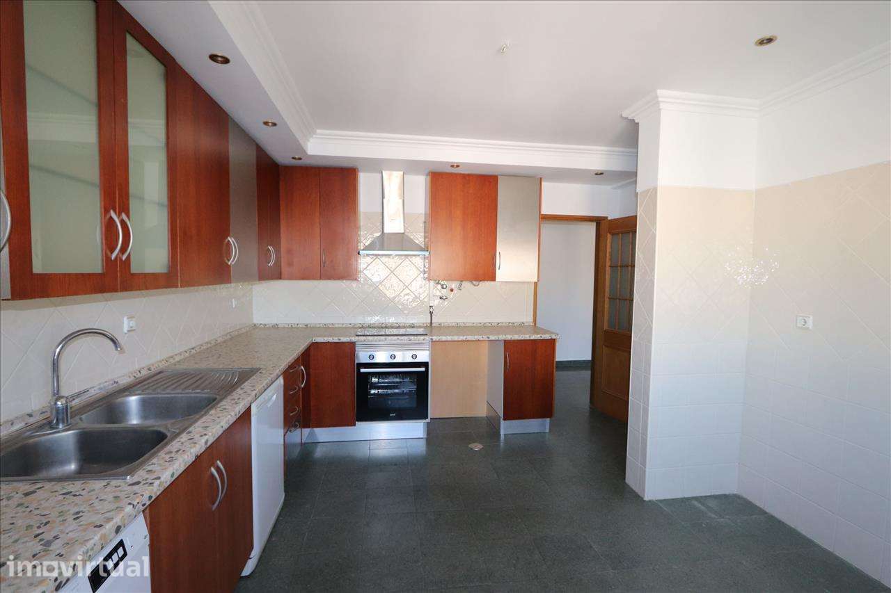 Apartamento em Seixal, Amora - Grande imagem: 5/15