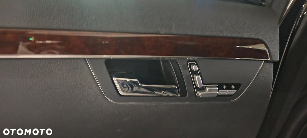Mercedes-Benz Klasa S 320 CDI 4Matic DPF 7G-TRONIC - 21