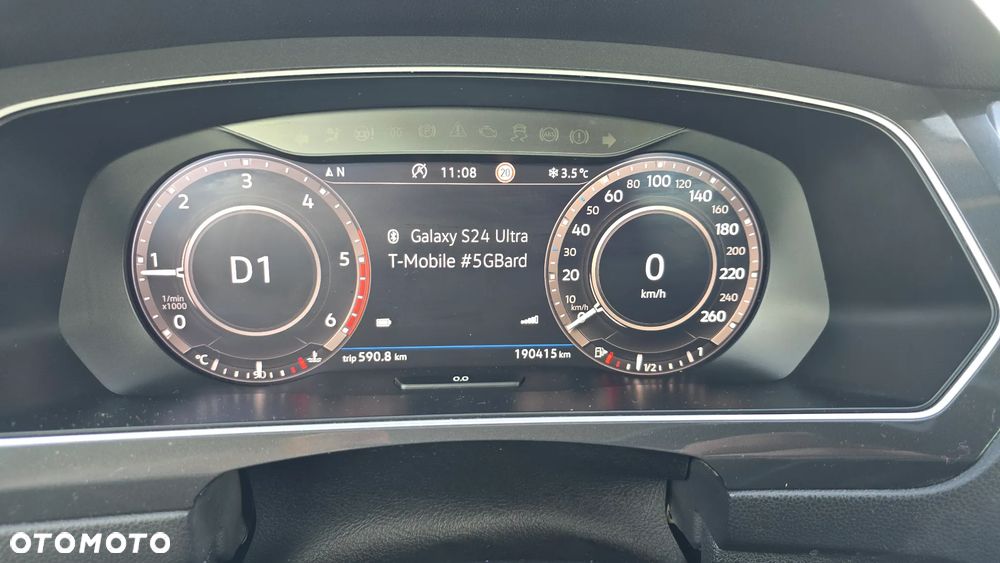 Volkswagen Tiguan - 8