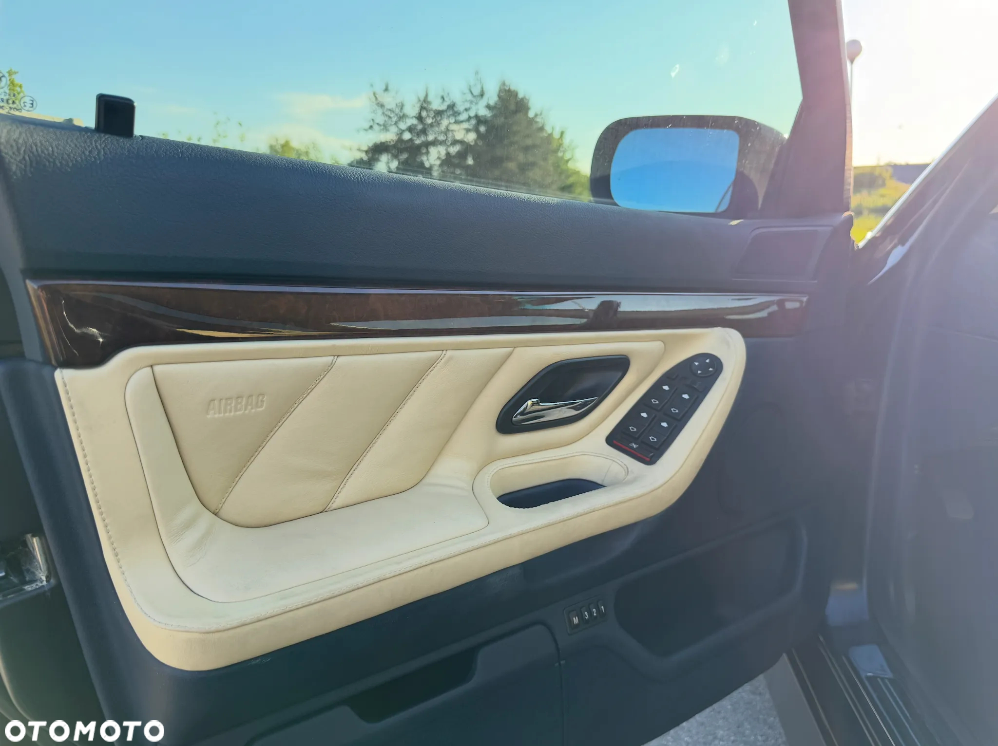 BMW Seria 7 735i - 9