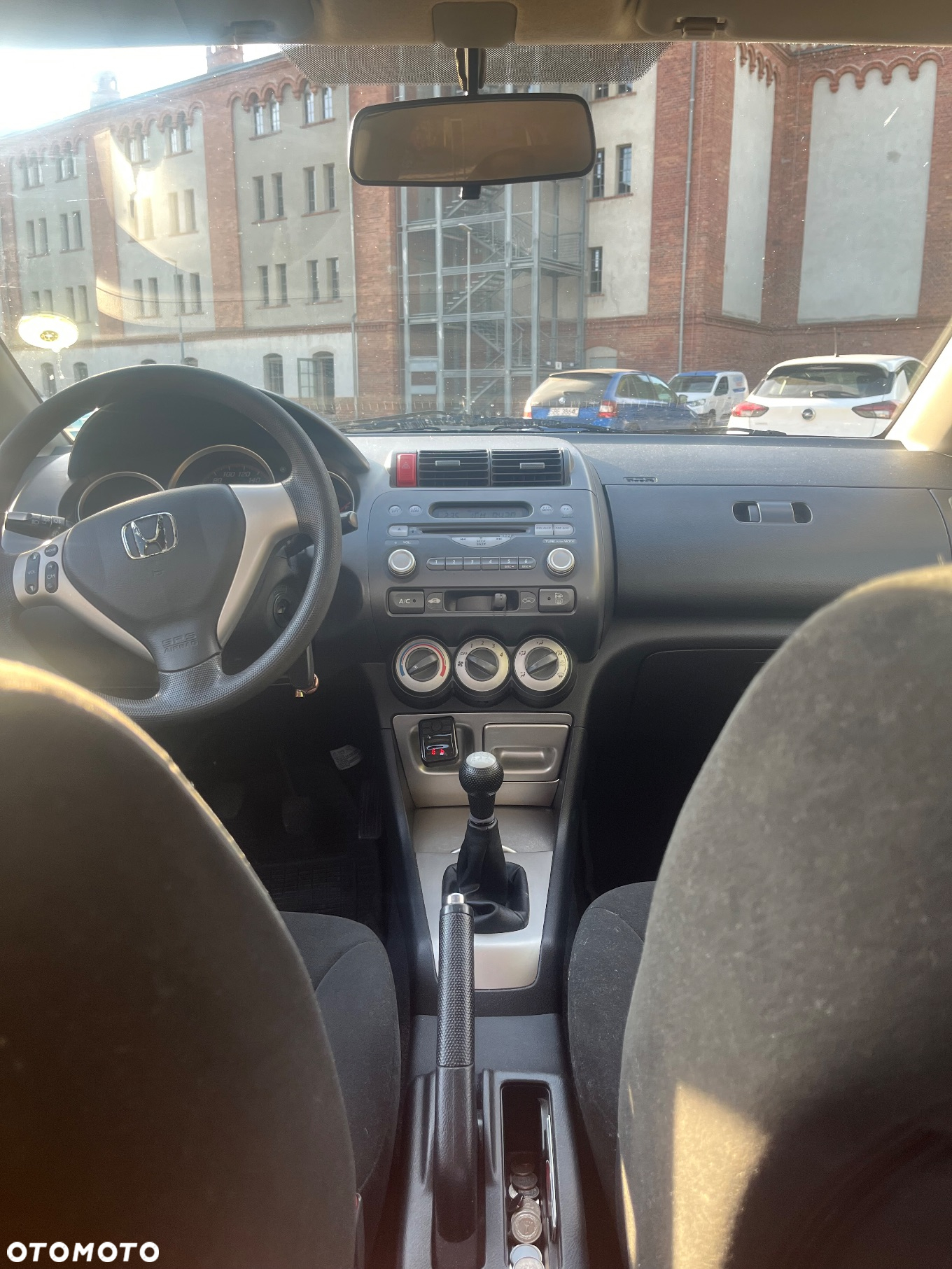 Honda City 1.4 Comfort - 17