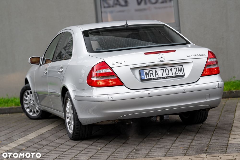 Mercedes-Benz Klasa E 200 Kompressor Automatik Elegance - 12