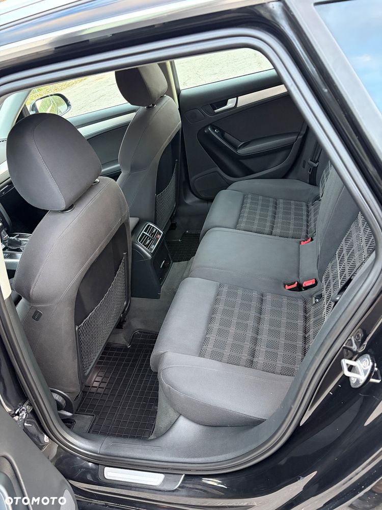 Audi A4 Avant 2.0 TDI Quattro - 36