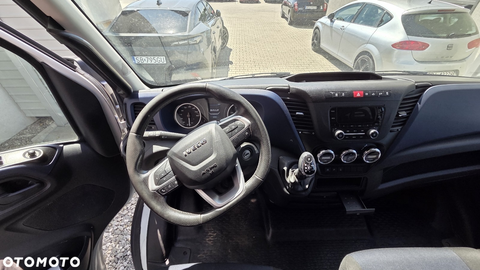 Iveco Daily Brygadówka Doka 7 Osobowy - 7