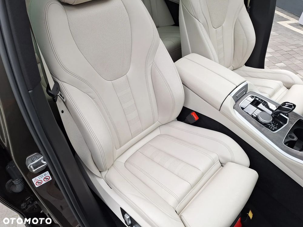 BMW X5 xDrive40d mHEV sport - 34