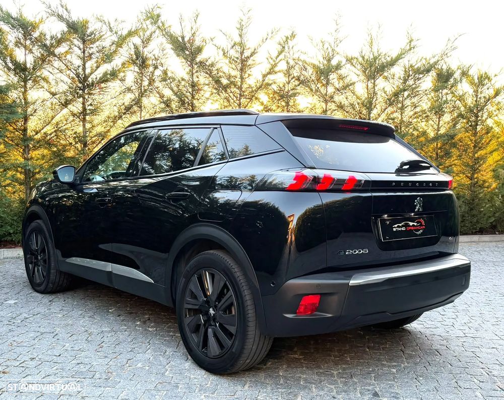 Peugeot e-2008 GT Pack - 9