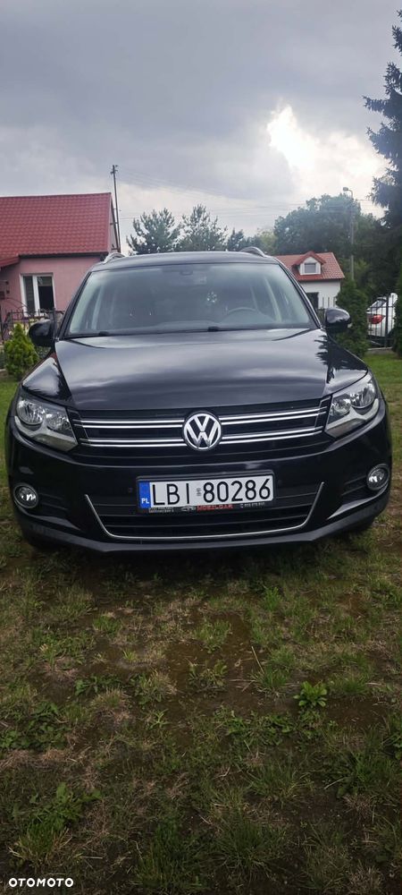 Volkswagen Tiguan - 1