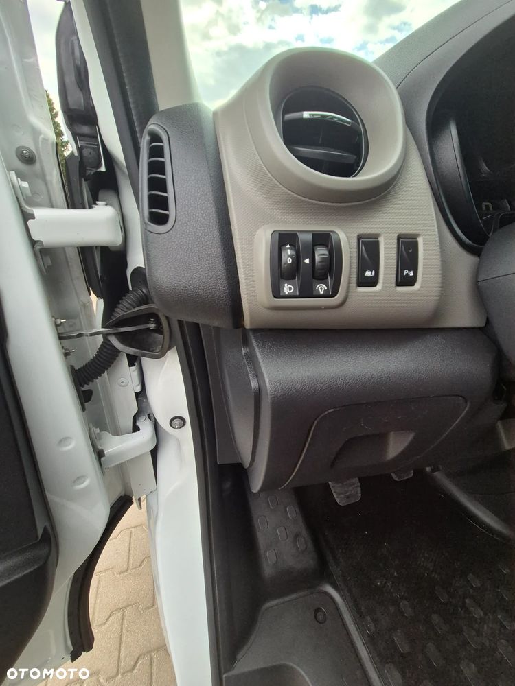 Renault Trafic 2017r Long 100Tys km!!! Klima Kamera Full Super stan - 17