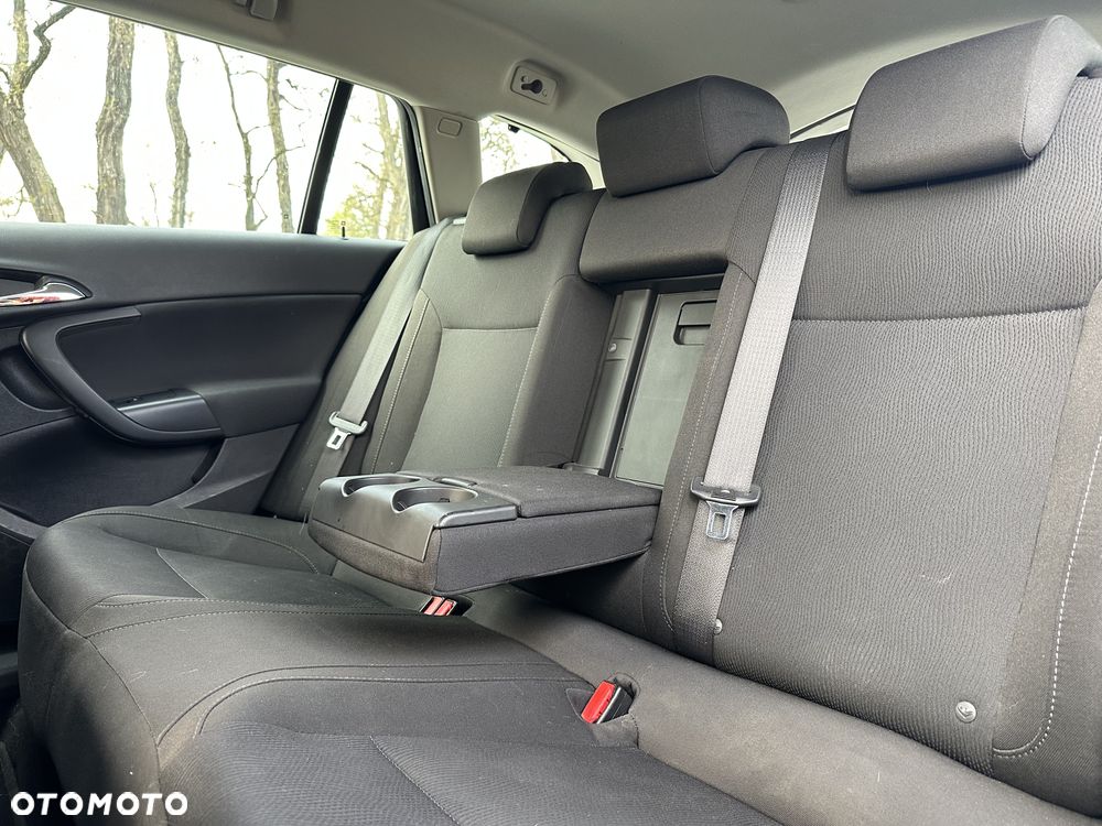 Opel Insignia - 10