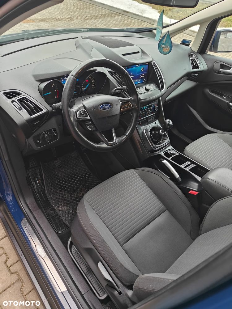 Ford Grand C-MAX - 5