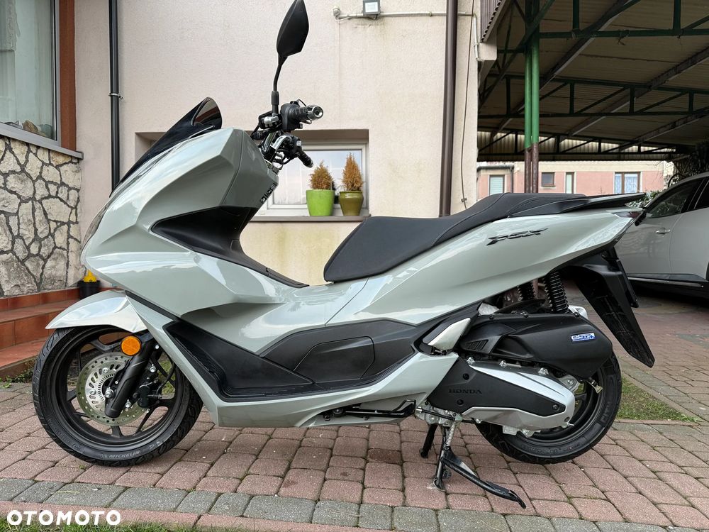 Honda PCX - 1