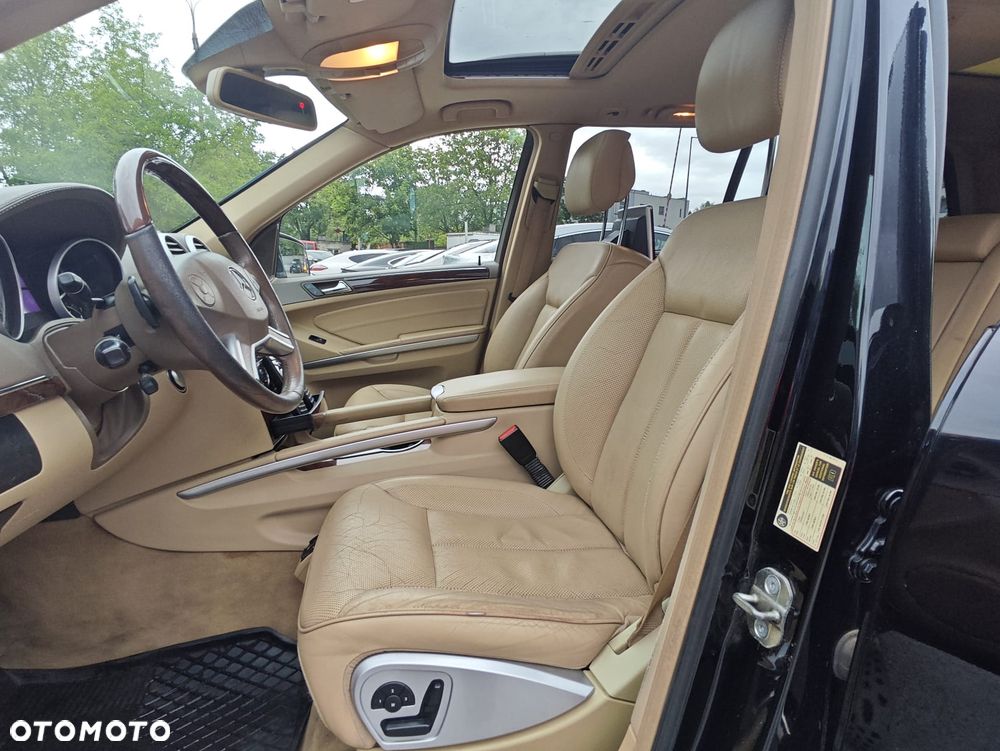 Mercedes-Benz GL 500 4Matic 7G-TRONIC - 6