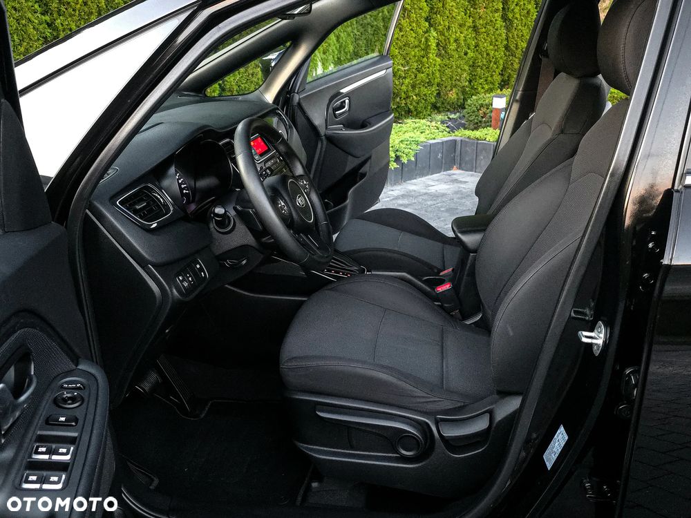 Kia Carens 1.7 CRDi Vision - 17