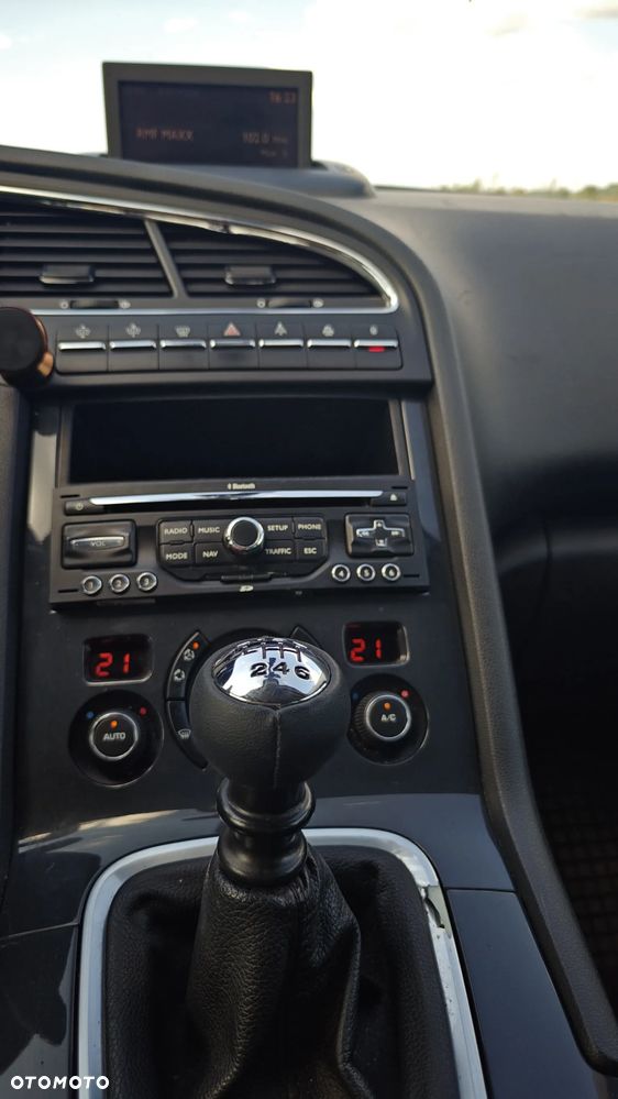 Peugeot 5008 HDI FAP 150 Premium - 23