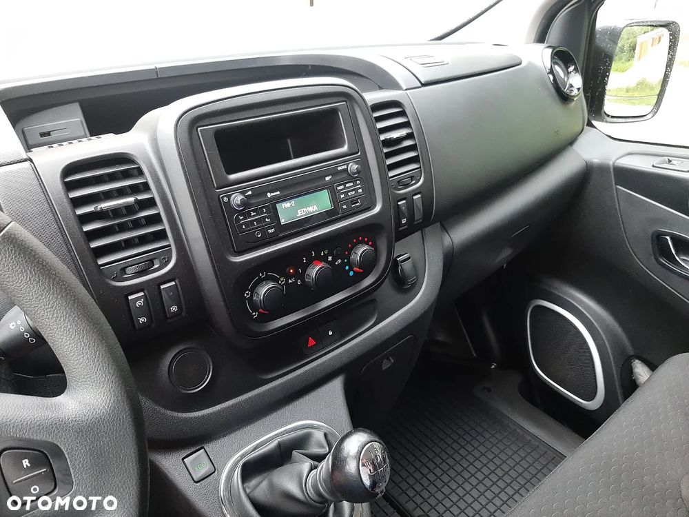 Opel Vivaro - 23