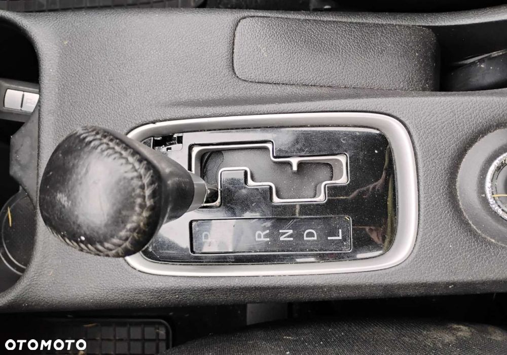 Mitsubishi Outlander - 16