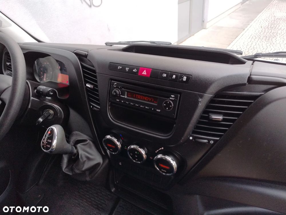 Iveco DAILY 35S16 NOWY MODEL 2.3 HPI (160KM) HI-MATIC (L4H2) MAX LONG (EURO,6) KLIMA STAN IDEALNY 100% ORYGINAŁ KM SERWIS NIE MA RDZY - 16