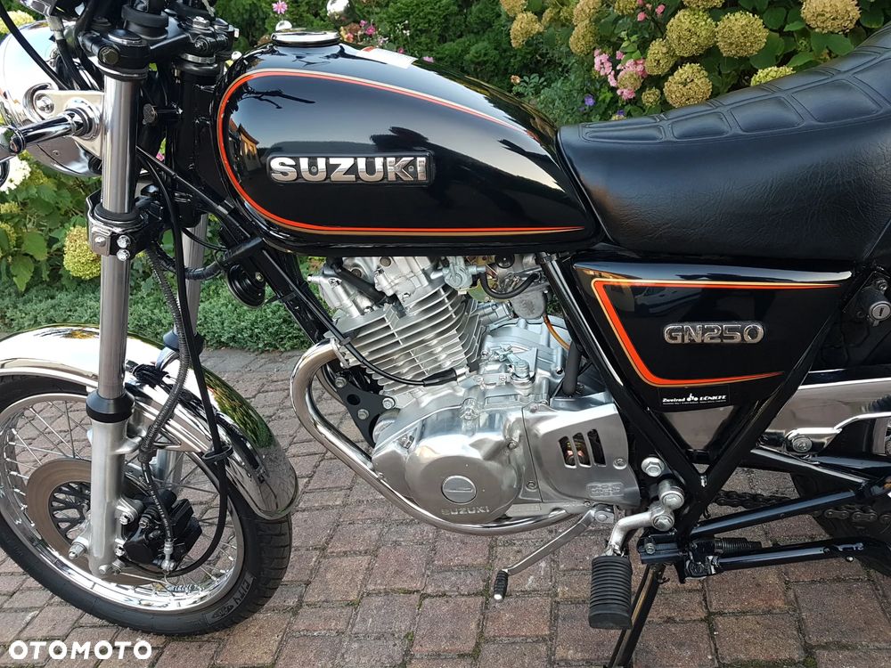 Suzuki GN - 8